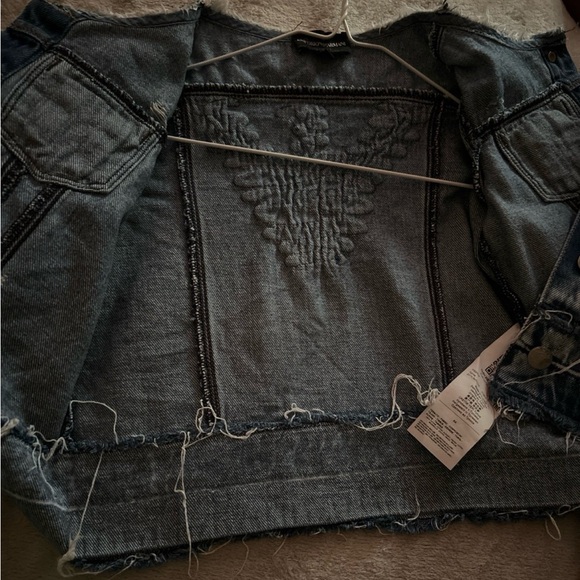 Emporio Armani, girls distress distressed jacket, size 8A - Picture 5 of 7